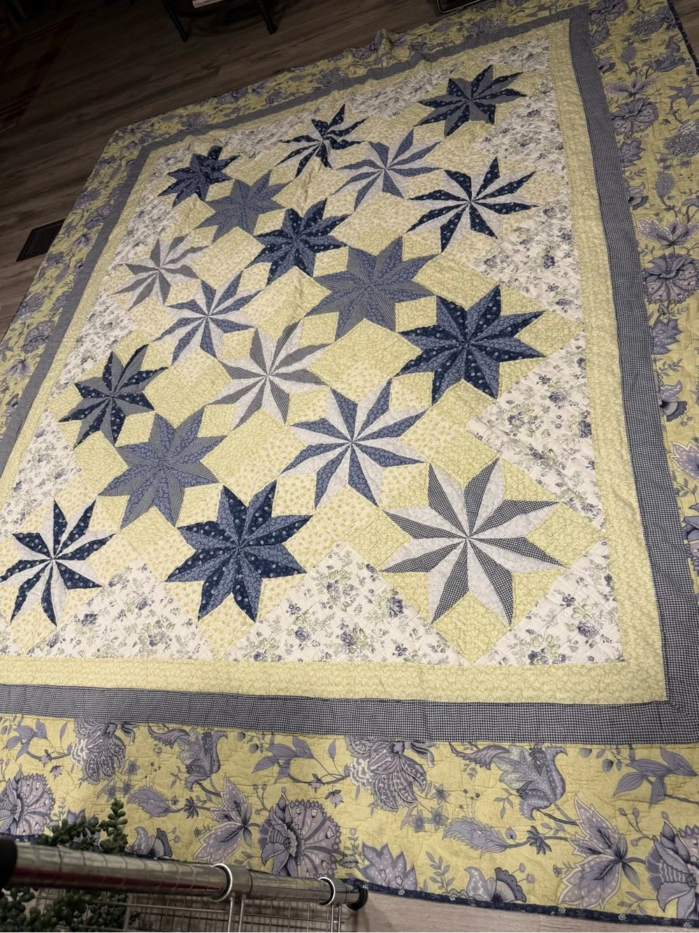 Vintage Handmade Star Patchwork Quilt in Blue and Green 84 x 98